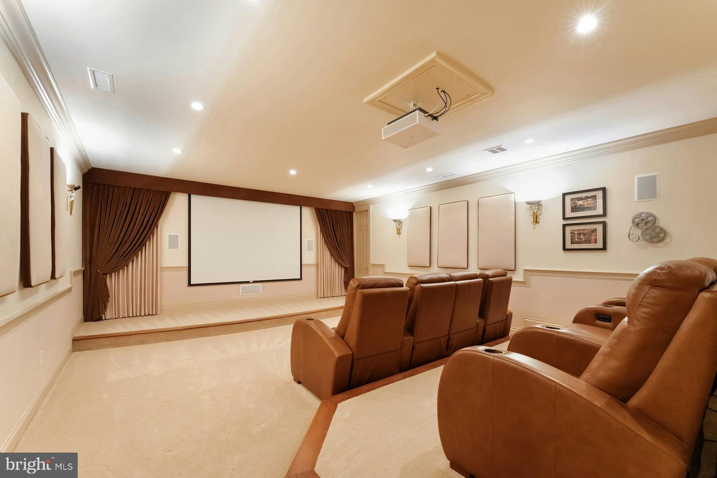 40436 BEACON HILL DR, LEESBURG, Virginia 20176, 5 Bedrooms Bedrooms, ,5 BathroomsBathrooms,Residential,For sale,40436 BEACON HILL DR,VALO2113328 MLS # VALO2113328