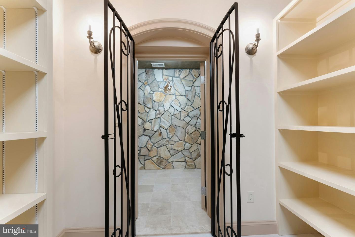 40436 BEACON HILL DR, LEESBURG, Virginia 20176, 5 Bedrooms Bedrooms, ,5 BathroomsBathrooms,Residential,For sale,40436 BEACON HILL DR,VALO2113328 MLS # VALO2113328