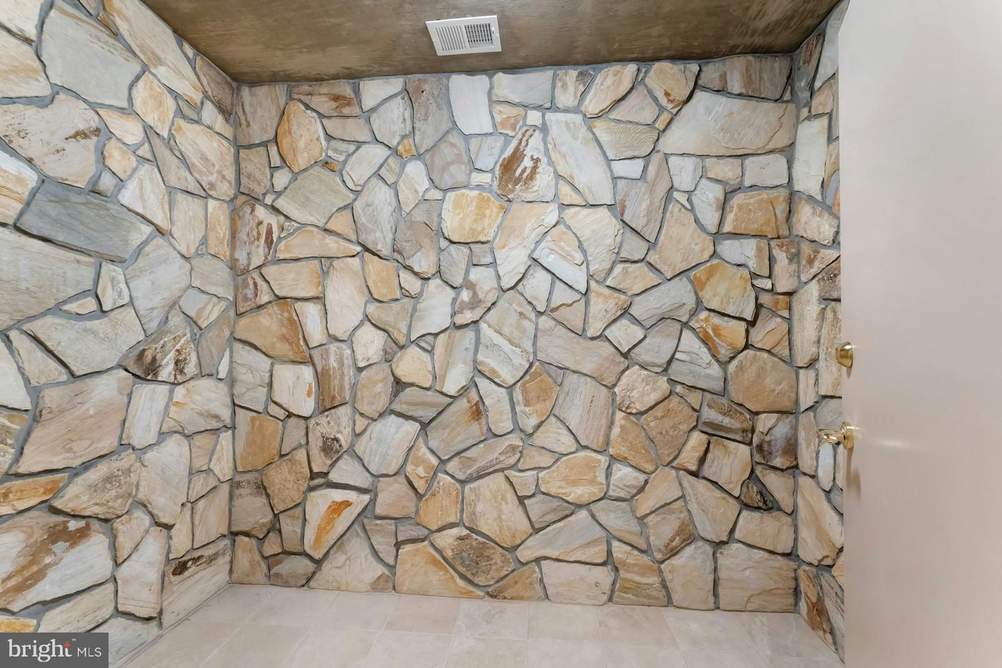 40436 BEACON HILL DR, LEESBURG, Virginia 20176, 5 Bedrooms Bedrooms, ,5 BathroomsBathrooms,Residential,For sale,40436 BEACON HILL DR,VALO2113328 MLS # VALO2113328