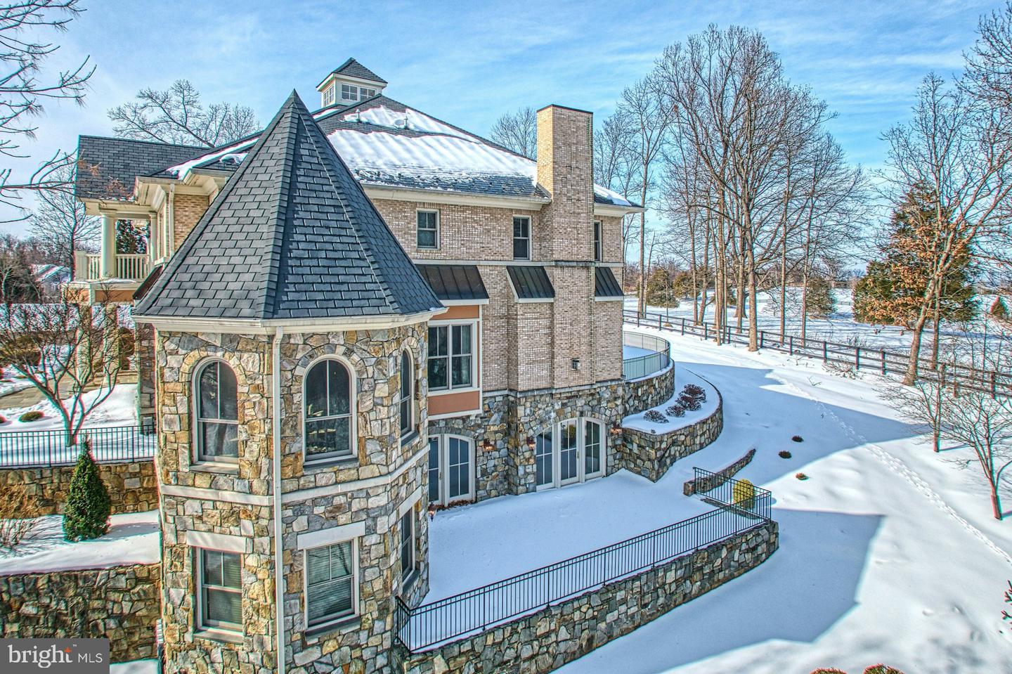 40436 BEACON HILL DR, LEESBURG, Virginia 20176, 5 Bedrooms Bedrooms, ,5 BathroomsBathrooms,Residential,For sale,40436 BEACON HILL DR,VALO2113328 MLS # VALO2113328