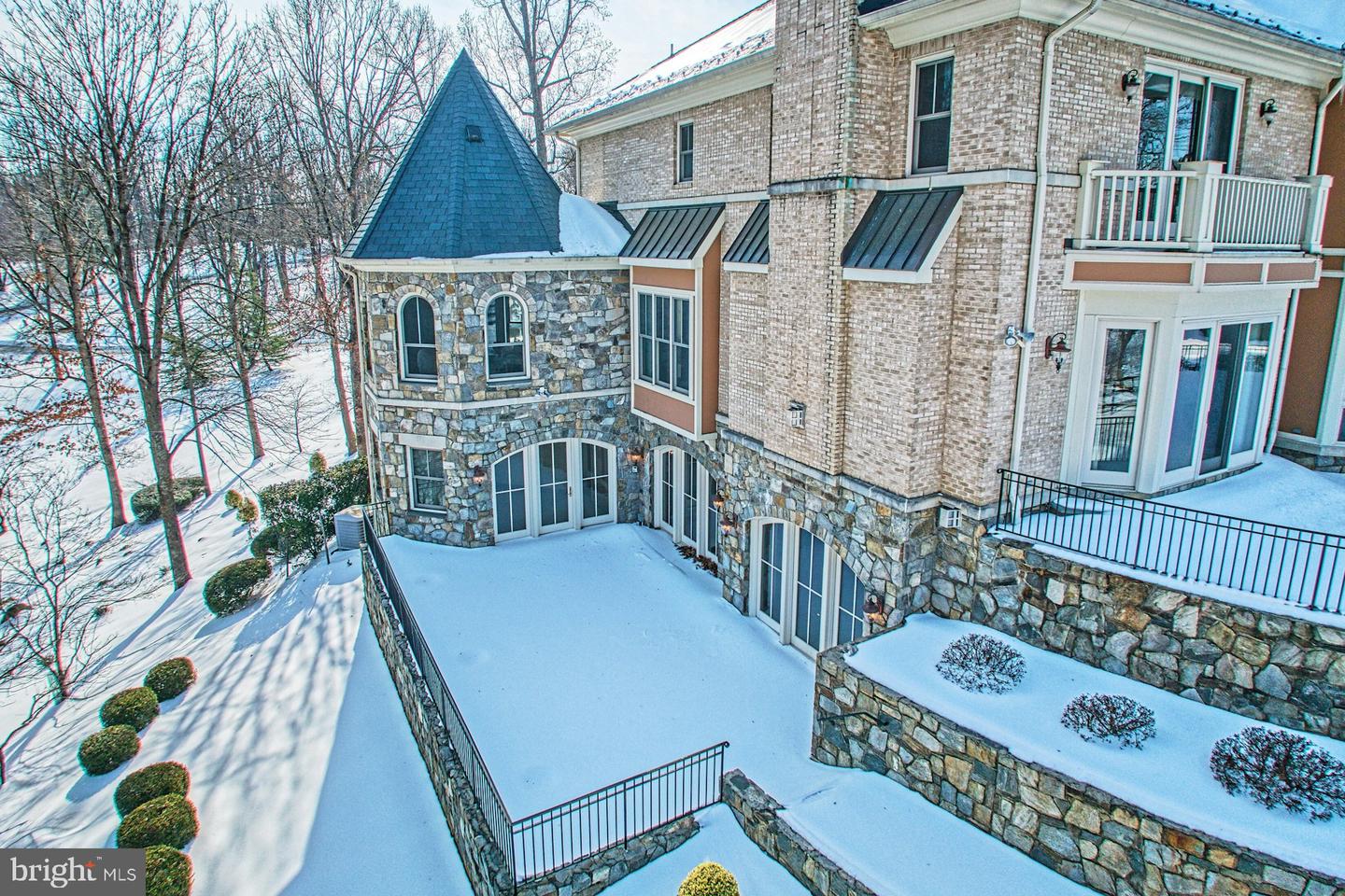 40436 BEACON HILL DR, LEESBURG, Virginia 20176, 5 Bedrooms Bedrooms, ,5 BathroomsBathrooms,Residential,For sale,40436 BEACON HILL DR,VALO2113328 MLS # VALO2113328