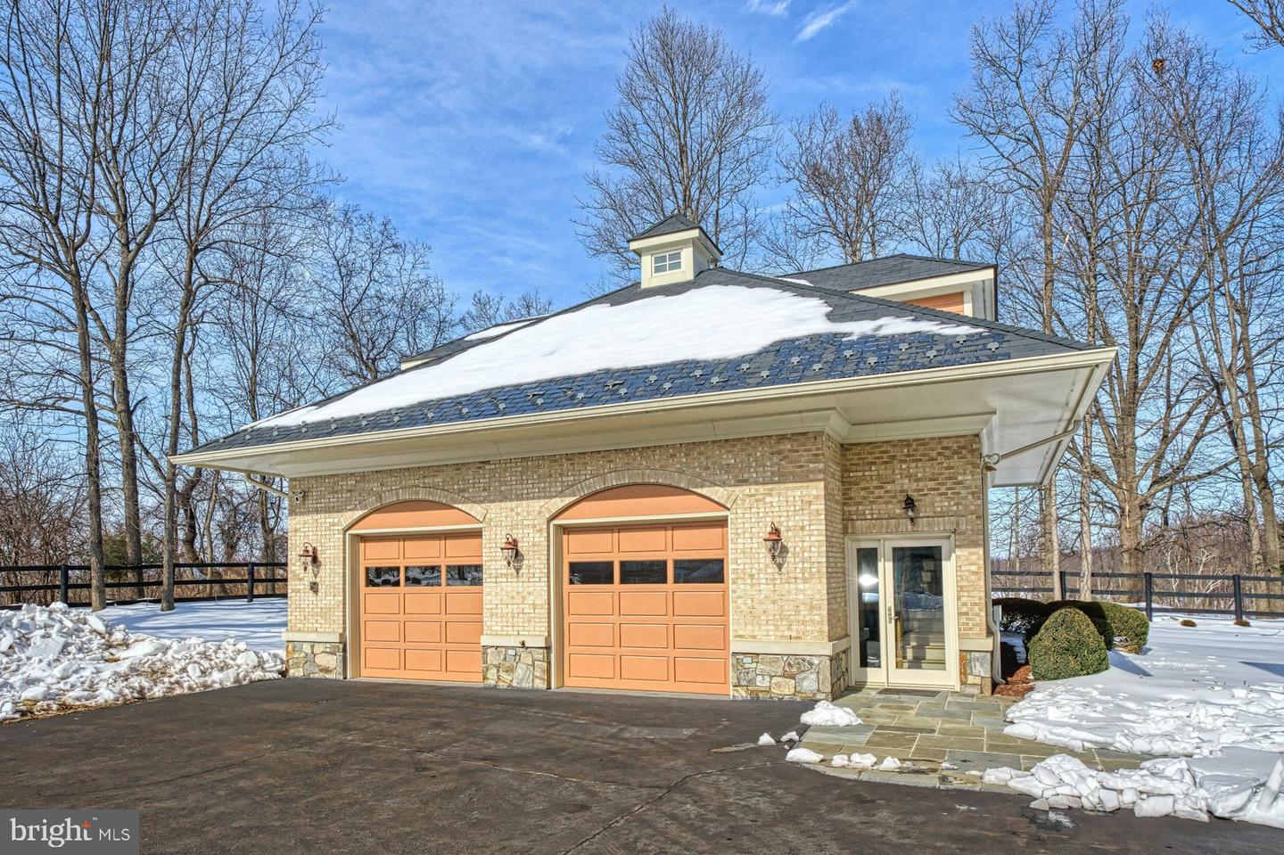 40436 BEACON HILL DR, LEESBURG, Virginia 20176, 5 Bedrooms Bedrooms, ,5 BathroomsBathrooms,Residential,For sale,40436 BEACON HILL DR,VALO2113328 MLS # VALO2113328