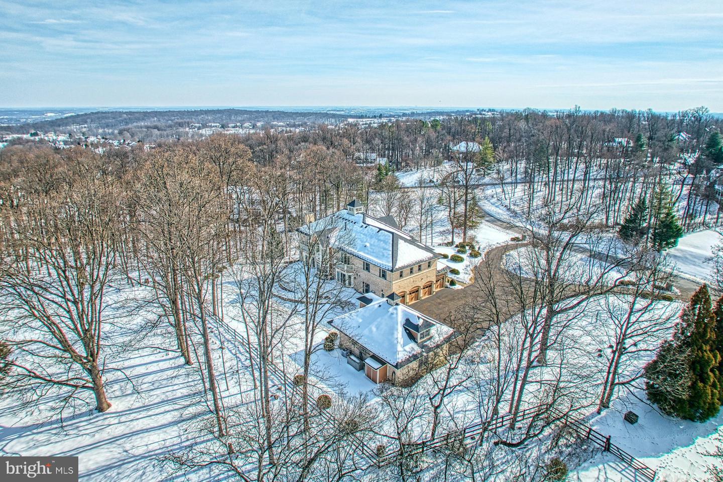 40436 BEACON HILL DR, LEESBURG, Virginia 20176, 5 Bedrooms Bedrooms, ,5 BathroomsBathrooms,Residential,For sale,40436 BEACON HILL DR,VALO2113328 MLS # VALO2113328