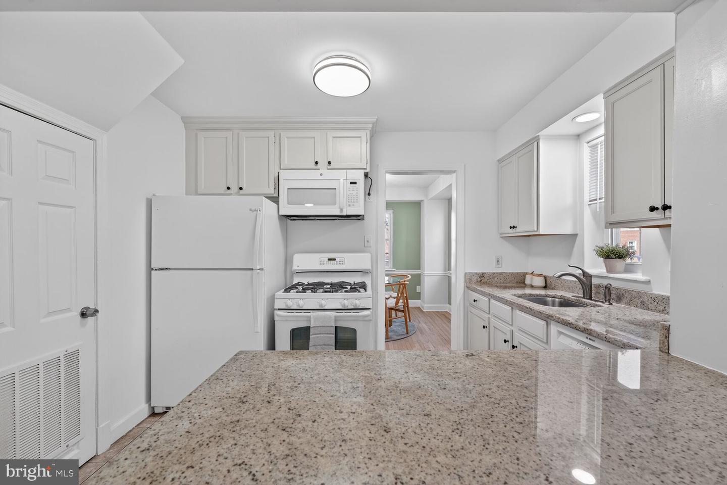 3316 6TH ST S, ARLINGTON, Virginia 22204, 2 Bedrooms Bedrooms, ,2 BathroomsBathrooms,Residential,For sale,3316 6TH ST S,VAAR2067318 MLS # VAAR2067318