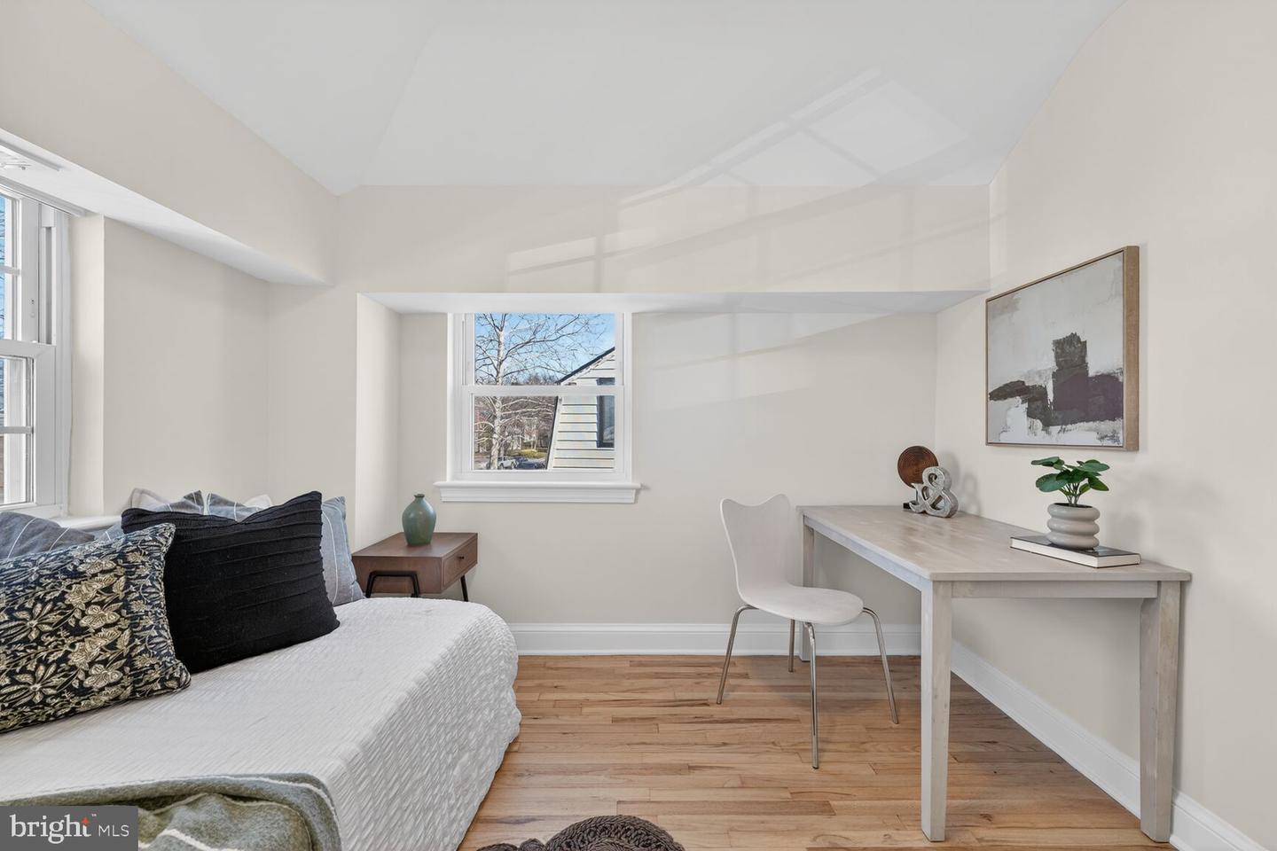 3316 6TH ST S, ARLINGTON, Virginia 22204, 2 Bedrooms Bedrooms, ,2 BathroomsBathrooms,Residential,For sale,3316 6TH ST S,VAAR2067318 MLS # VAAR2067318