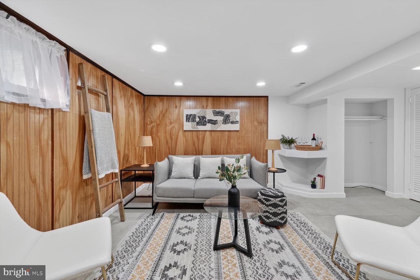 3316 6TH ST S, ARLINGTON, Virginia 22204, 2 Bedrooms Bedrooms, ,2 BathroomsBathrooms,Residential,For sale,3316 6TH ST S,VAAR2067318 MLS # VAAR2067318