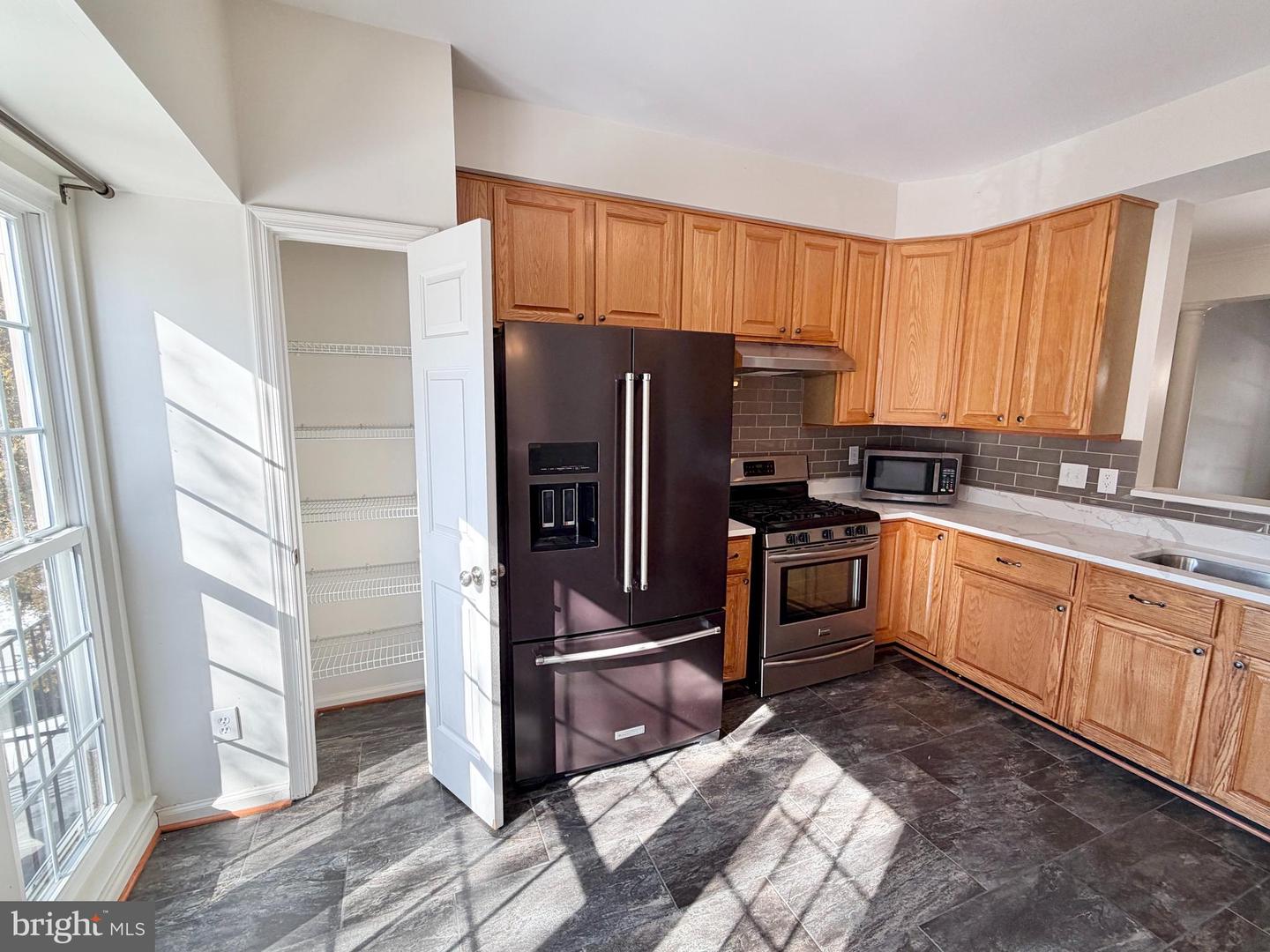 2224 SLUICE CHANNEL PL, WOODBRIDGE, Virginia 22192, 3 Bedrooms Bedrooms, ,2 BathroomsBathrooms,Residential,For sale,2224 SLUICE CHANNEL PL,VAPW2110018 MLS # VAPW2110018