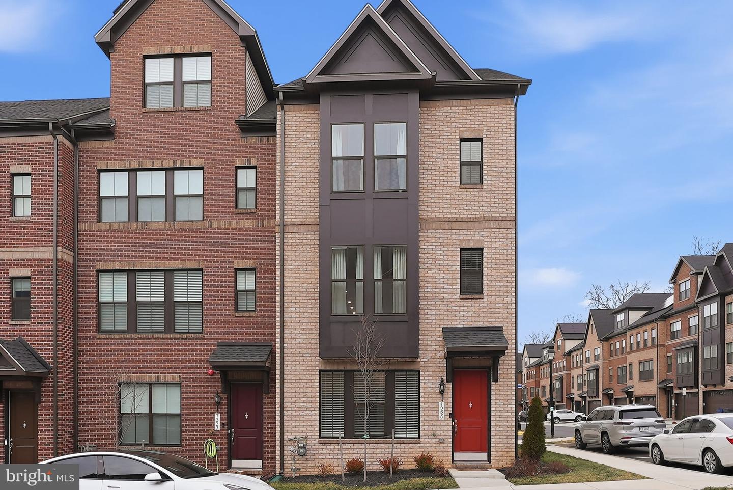 7220 MOUNTAINEER DR, ALEXANDRIA, Virginia 22306, 4 Bedrooms Bedrooms, ,3 BathroomsBathrooms,Residential,For sale,7220 MOUNTAINEER DR,VAFX2284706 MLS # VAFX2284706