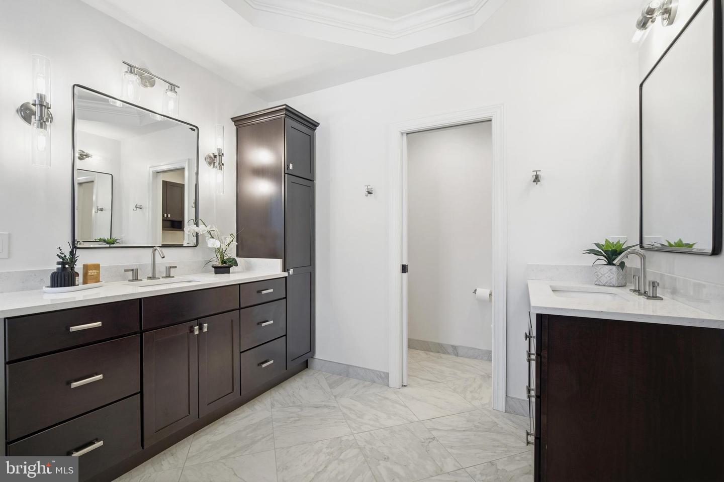 9348 OCCOQUAN OVERLOOK DR, LORTON, Virginia 22079, 5 Bedrooms Bedrooms, ,4 BathroomsBathrooms,Residential,For sale,9348 OCCOQUAN OVERLOOK DR,VAFX2284716 MLS # VAFX2284716