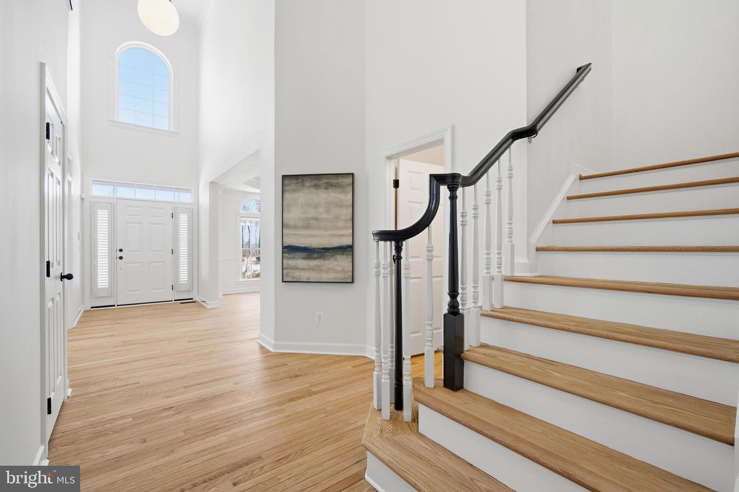 9348 OCCOQUAN OVERLOOK DR, LORTON, Virginia 22079, 5 Bedrooms Bedrooms, ,4 BathroomsBathrooms,Residential,For sale,9348 OCCOQUAN OVERLOOK DR,VAFX2284716 MLS # VAFX2284716