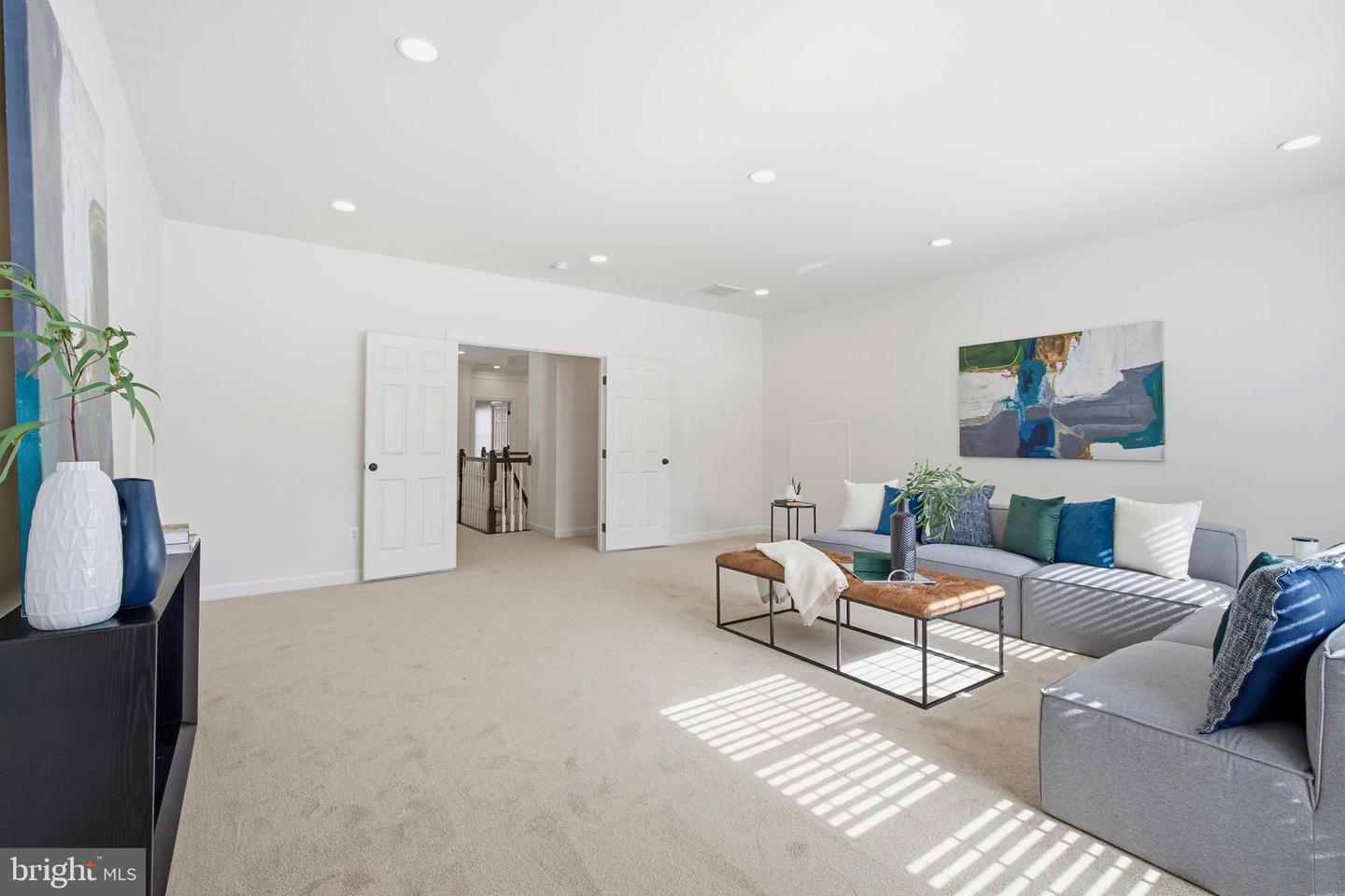 9348 OCCOQUAN OVERLOOK DR, LORTON, Virginia 22079, 5 Bedrooms Bedrooms, ,4 BathroomsBathrooms,Residential,For sale,9348 OCCOQUAN OVERLOOK DR,VAFX2284716 MLS # VAFX2284716