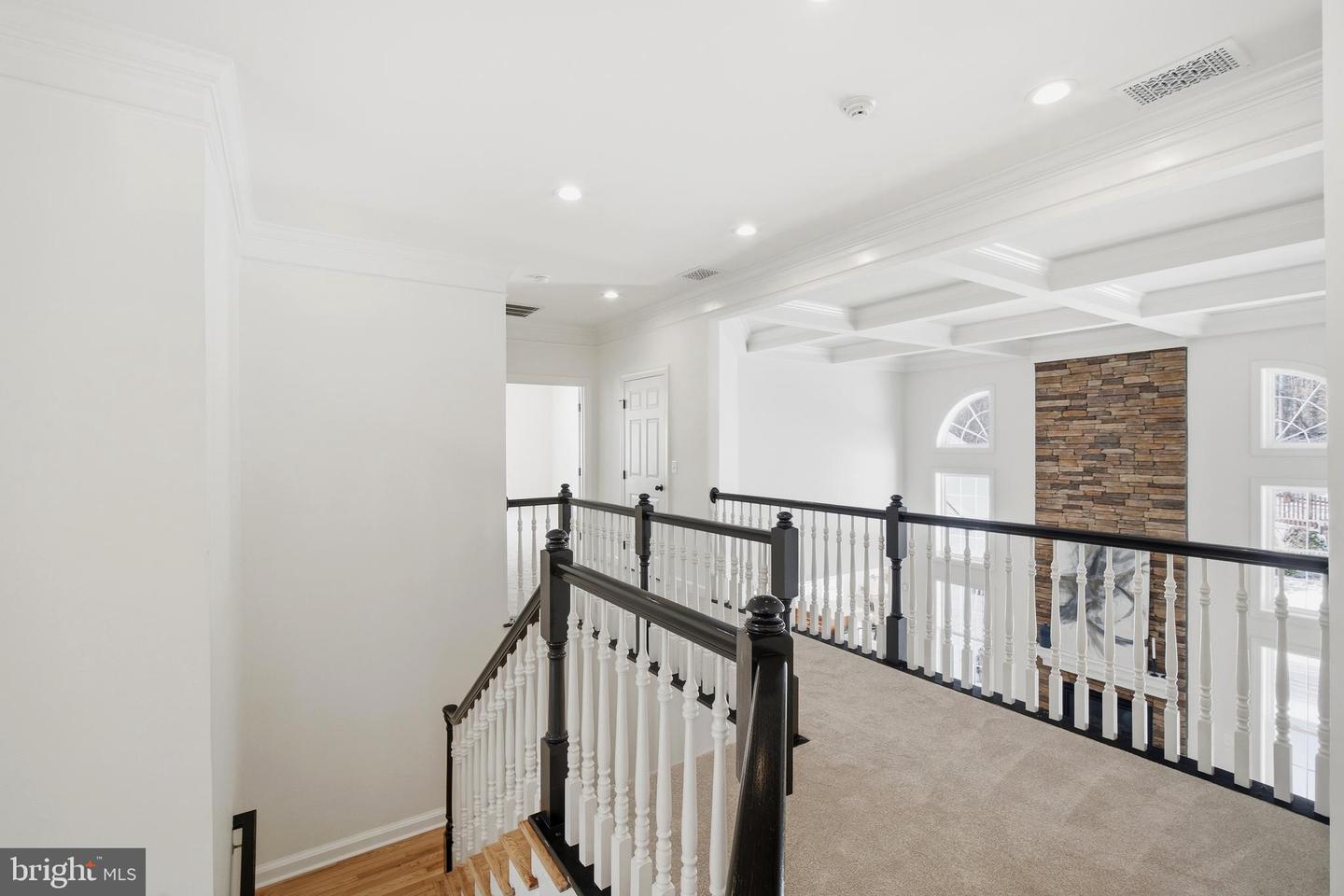 9348 OCCOQUAN OVERLOOK DR, LORTON, Virginia 22079, 5 Bedrooms Bedrooms, ,4 BathroomsBathrooms,Residential,For sale,9348 OCCOQUAN OVERLOOK DR,VAFX2284716 MLS # VAFX2284716