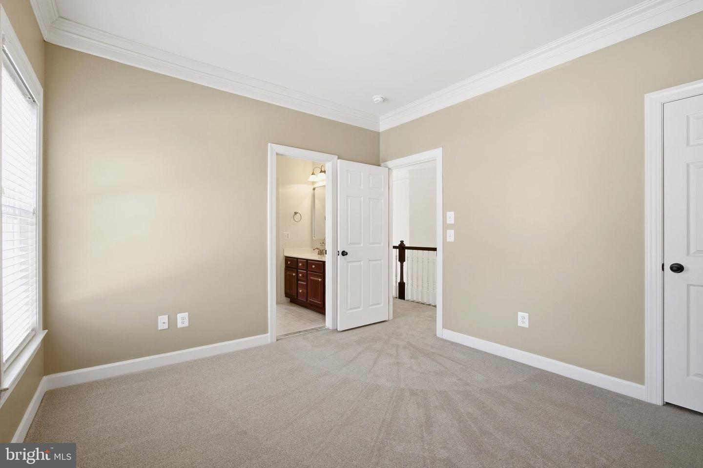 9348 OCCOQUAN OVERLOOK DR, LORTON, Virginia 22079, 5 Bedrooms Bedrooms, ,4 BathroomsBathrooms,Residential,For sale,9348 OCCOQUAN OVERLOOK DR,VAFX2284716 MLS # VAFX2284716