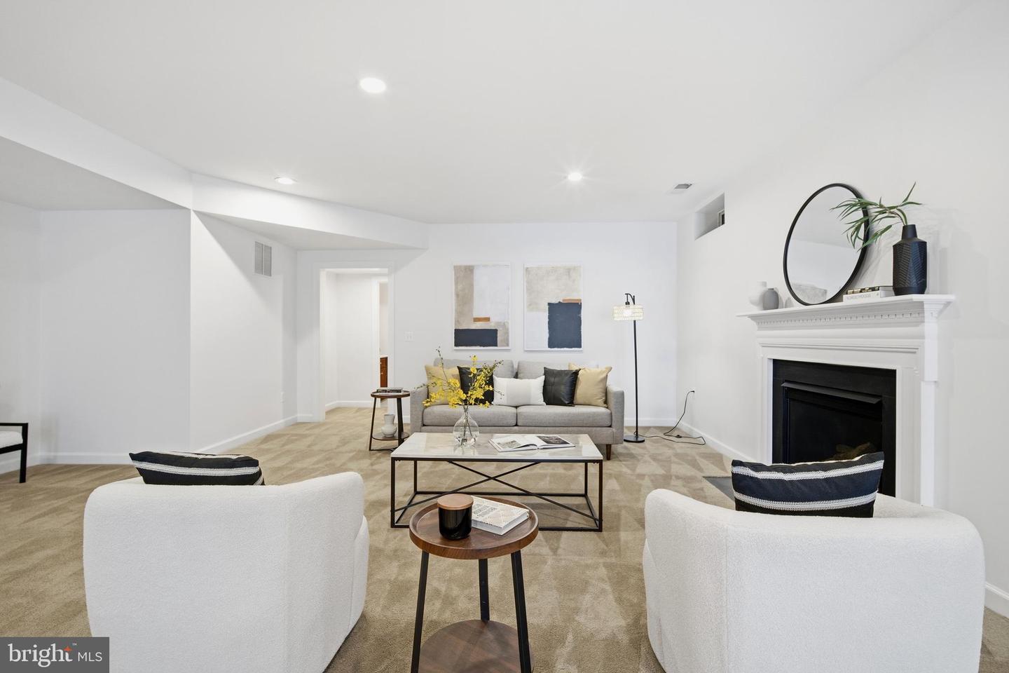 9348 OCCOQUAN OVERLOOK DR, LORTON, Virginia 22079, 5 Bedrooms Bedrooms, ,4 BathroomsBathrooms,Residential,For sale,9348 OCCOQUAN OVERLOOK DR,VAFX2284716 MLS # VAFX2284716