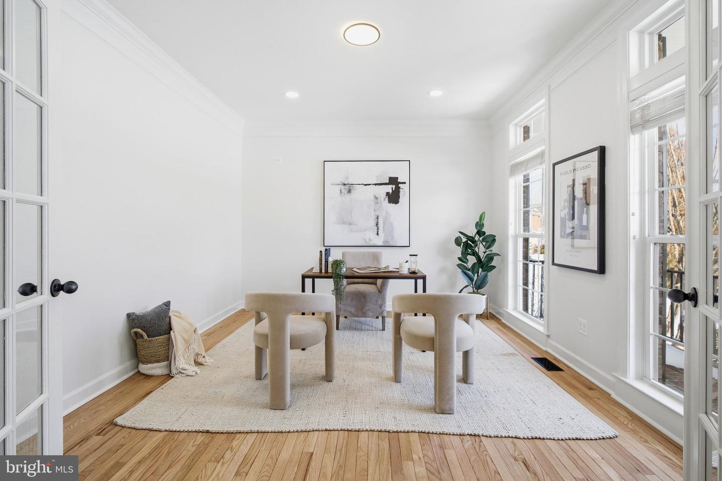 9348 OCCOQUAN OVERLOOK DR, LORTON, Virginia 22079, 5 Bedrooms Bedrooms, ,4 BathroomsBathrooms,Residential,For sale,9348 OCCOQUAN OVERLOOK DR,VAFX2284716 MLS # VAFX2284716