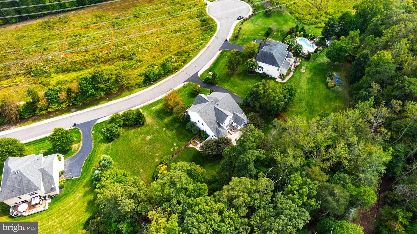 9348 OCCOQUAN OVERLOOK DR, LORTON, Virginia 22079, 5 Bedrooms Bedrooms, ,4 BathroomsBathrooms,Residential,For sale,9348 OCCOQUAN OVERLOOK DR,VAFX2284716 MLS # VAFX2284716