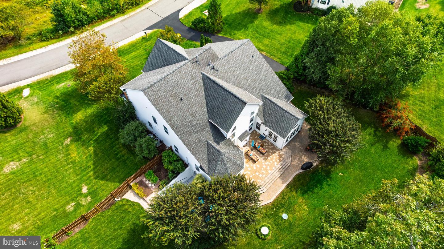 9348 OCCOQUAN OVERLOOK DR, LORTON, Virginia 22079, 5 Bedrooms Bedrooms, ,4 BathroomsBathrooms,Residential,For sale,9348 OCCOQUAN OVERLOOK DR,VAFX2284716 MLS # VAFX2284716