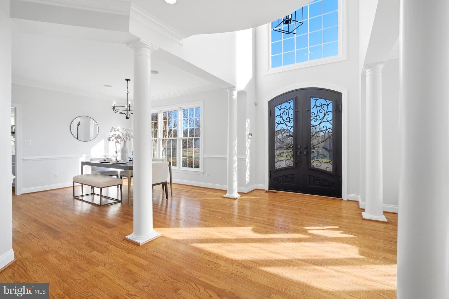 11866 TIMBER KNOLL CT, HERNDON, Virginia 20170, 6 Bedrooms Bedrooms, ,5 BathroomsBathrooms,Residential,For sale,11866 TIMBER KNOLL CT,VAFX2284804 MLS # VAFX2284804