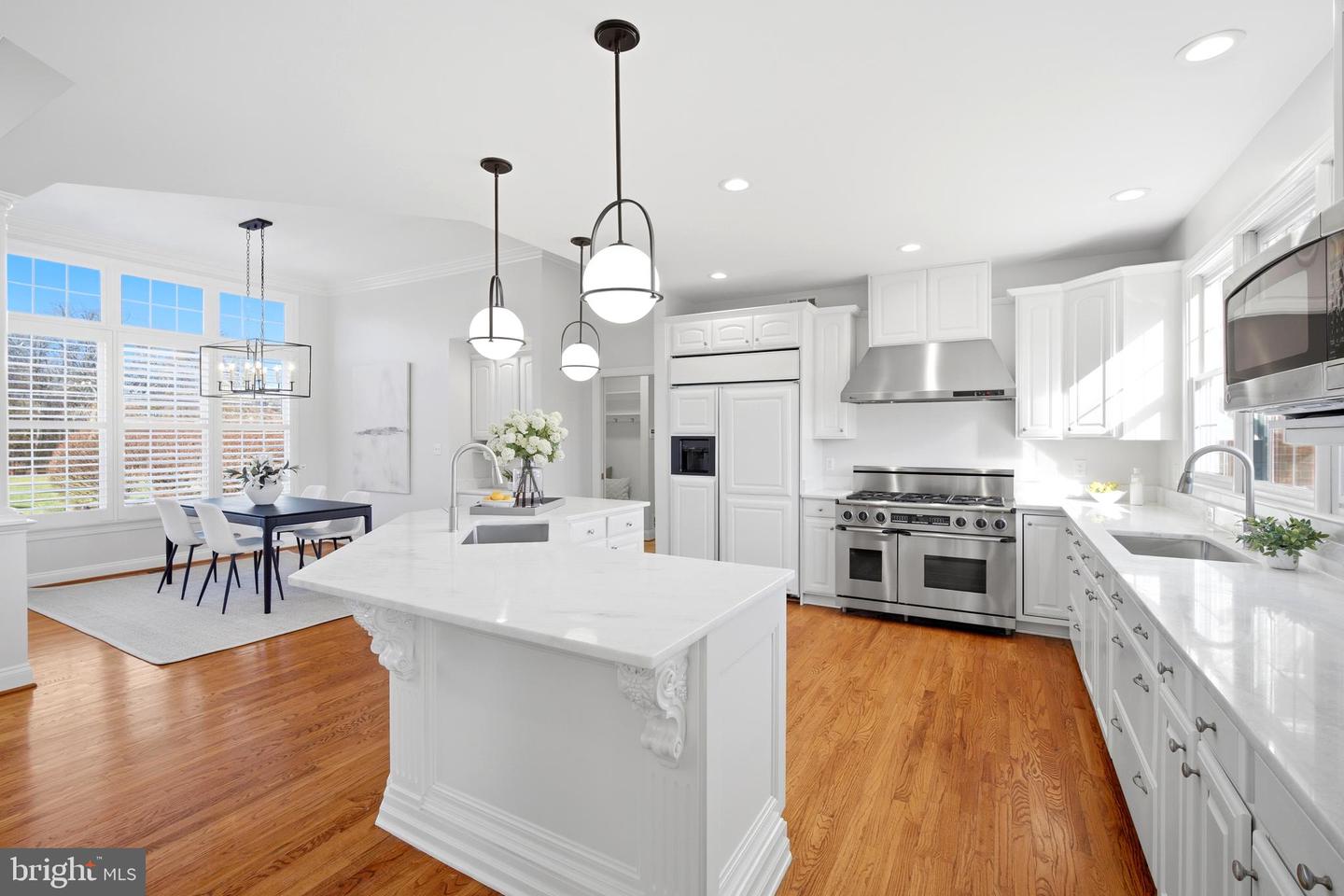 11866 TIMBER KNOLL CT, HERNDON, Virginia 20170, 6 Bedrooms Bedrooms, ,5 BathroomsBathrooms,Residential,For sale,11866 TIMBER KNOLL CT,VAFX2284804 MLS # VAFX2284804