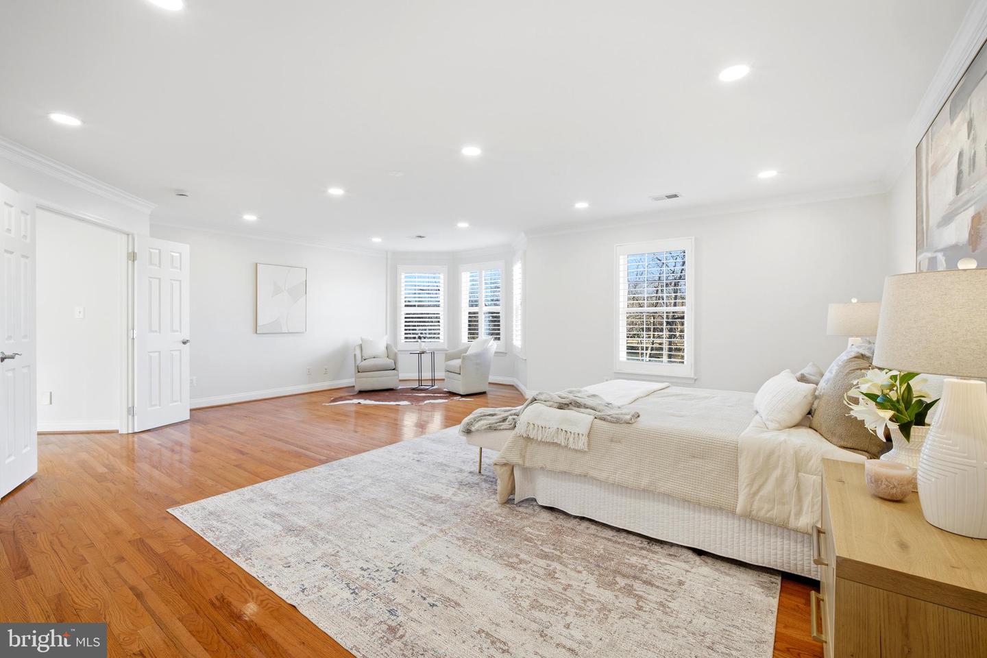 11866 TIMBER KNOLL CT, HERNDON, Virginia 20170, 6 Bedrooms Bedrooms, ,5 BathroomsBathrooms,Residential,For sale,11866 TIMBER KNOLL CT,VAFX2284804 MLS # VAFX2284804