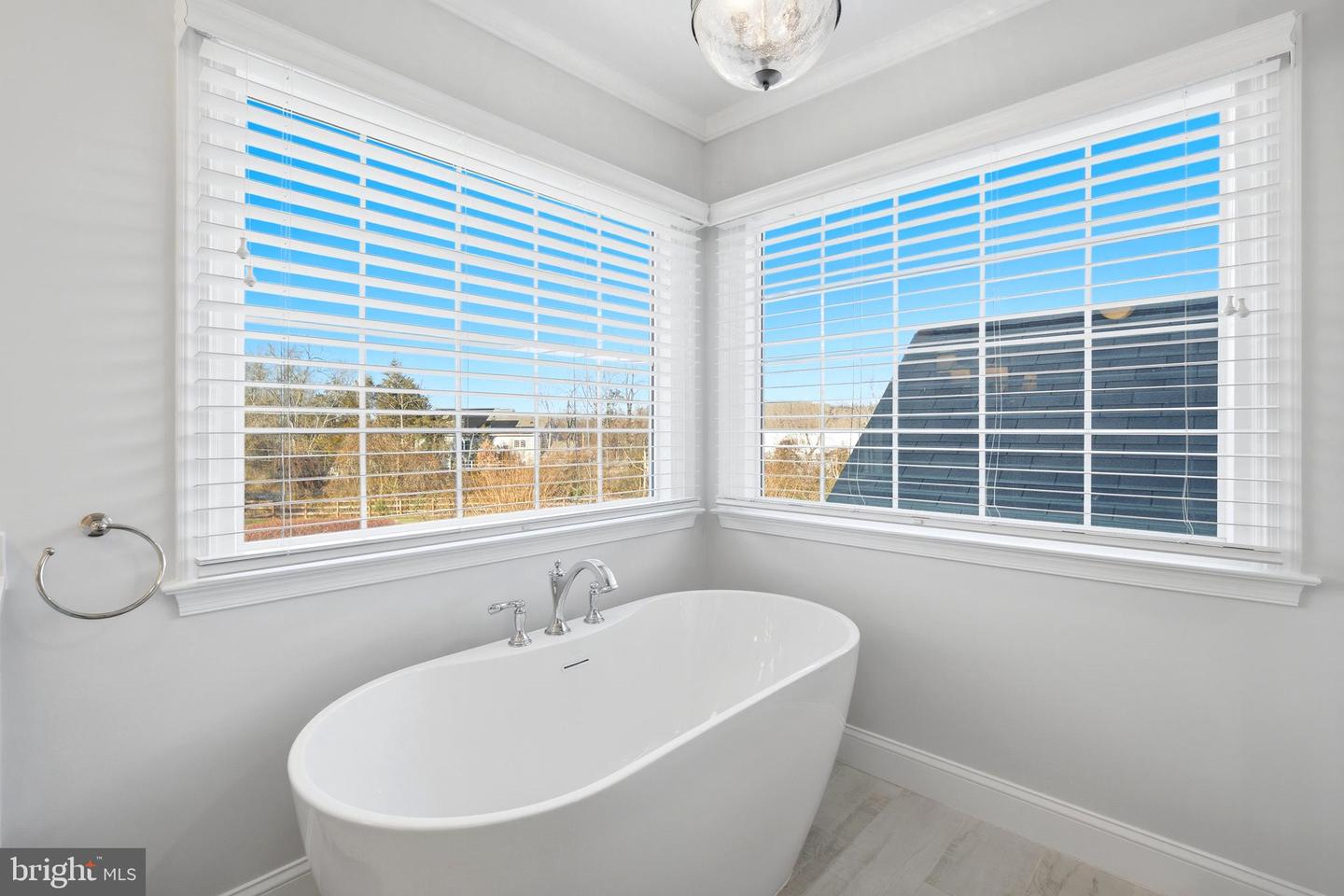 11866 TIMBER KNOLL CT, HERNDON, Virginia 20170, 6 Bedrooms Bedrooms, ,5 BathroomsBathrooms,Residential,For sale,11866 TIMBER KNOLL CT,VAFX2284804 MLS # VAFX2284804