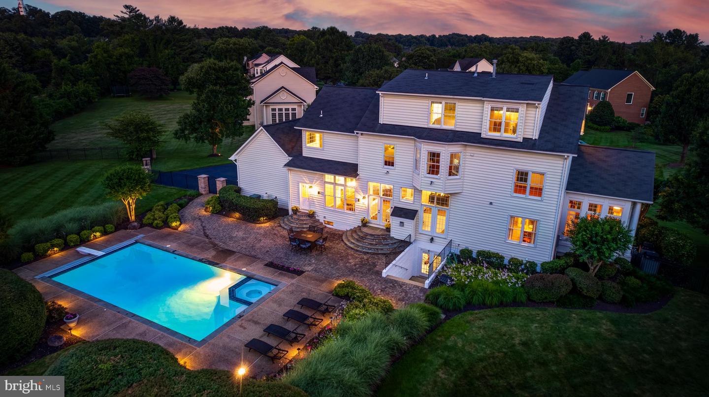 11866 TIMBER KNOLL CT, HERNDON, Virginia 20170, 6 Bedrooms Bedrooms, ,5 BathroomsBathrooms,Residential,For sale,11866 TIMBER KNOLL CT,VAFX2284804 MLS # VAFX2284804