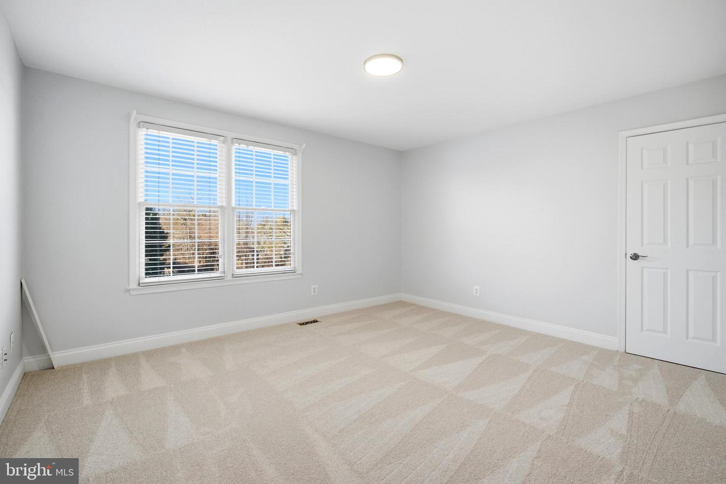 11866 TIMBER KNOLL CT, HERNDON, Virginia 20170, 6 Bedrooms Bedrooms, ,5 BathroomsBathrooms,Residential,For sale,11866 TIMBER KNOLL CT,VAFX2284804 MLS # VAFX2284804