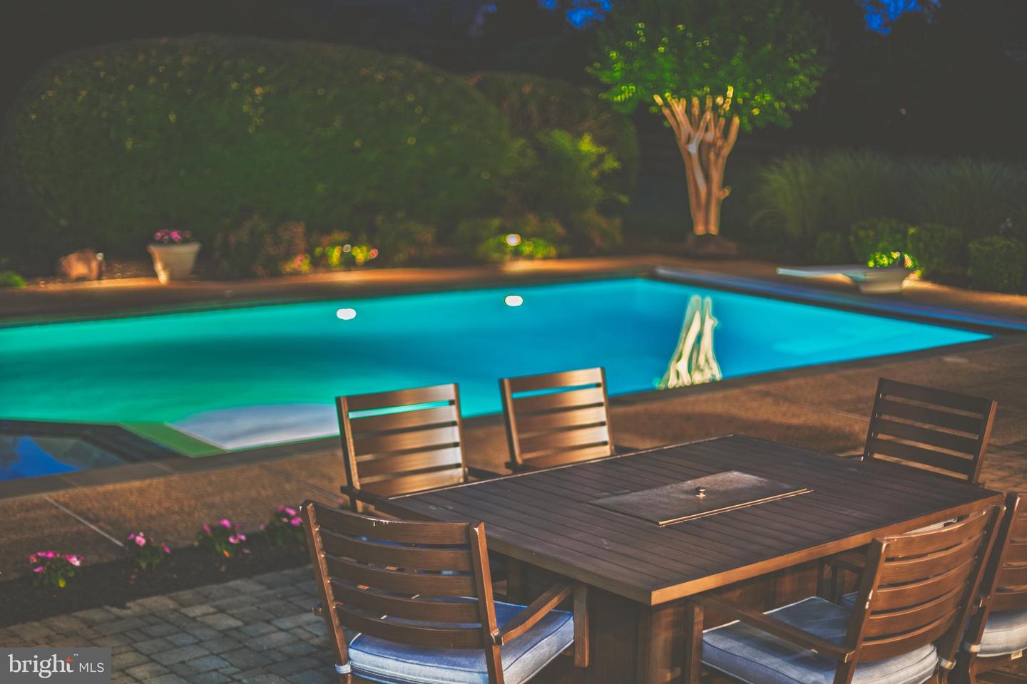 11866 TIMBER KNOLL CT, HERNDON, Virginia 20170, 6 Bedrooms Bedrooms, ,5 BathroomsBathrooms,Residential,For sale,11866 TIMBER KNOLL CT,VAFX2284804 MLS # VAFX2284804