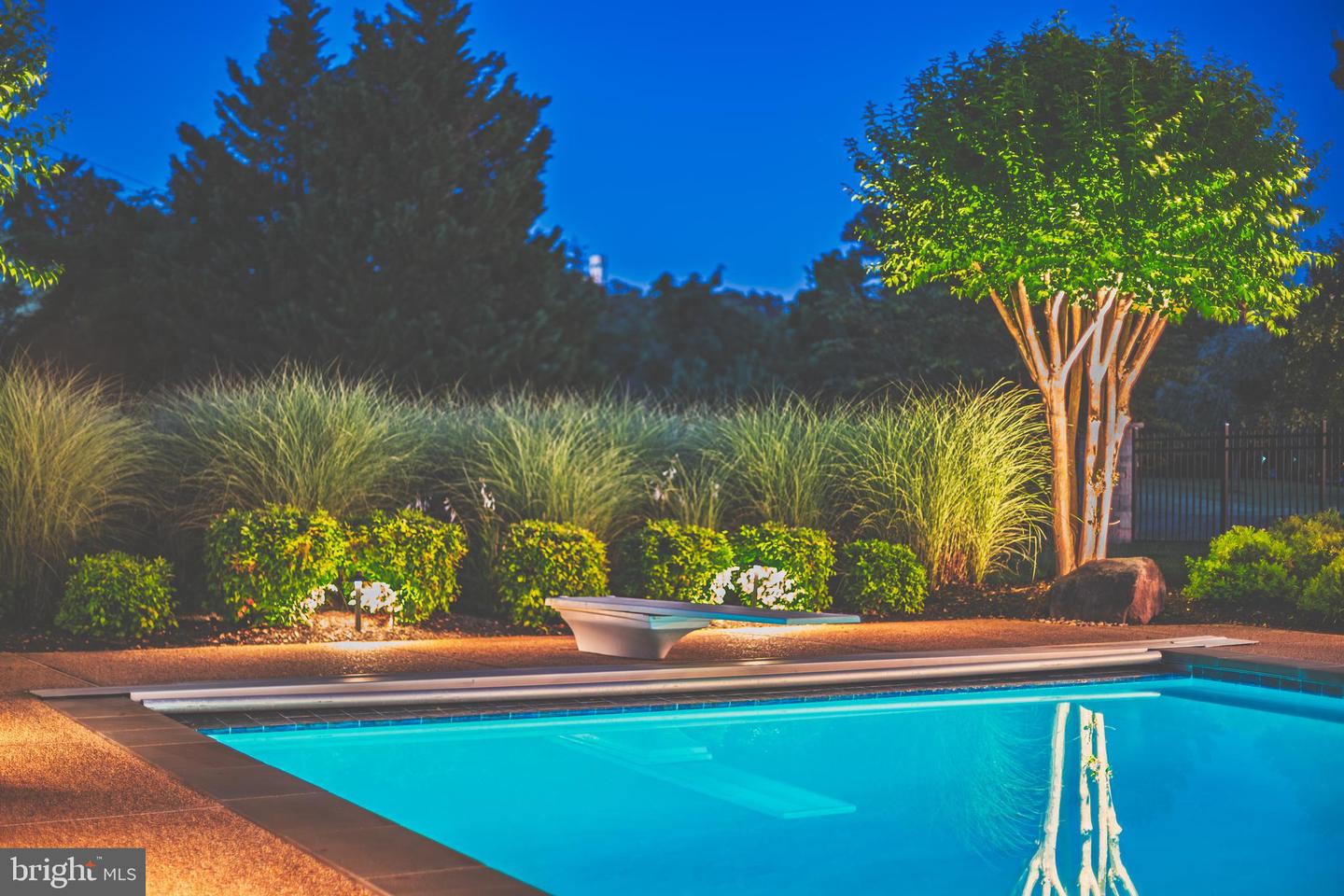 11866 TIMBER KNOLL CT, HERNDON, Virginia 20170, 6 Bedrooms Bedrooms, ,5 BathroomsBathrooms,Residential,For sale,11866 TIMBER KNOLL CT,VAFX2284804 MLS # VAFX2284804