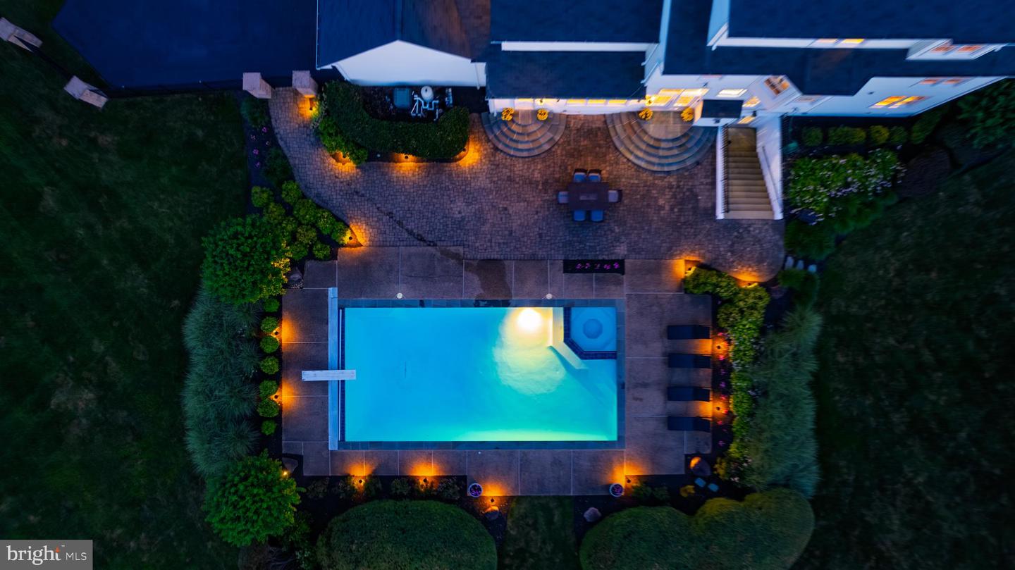 11866 TIMBER KNOLL CT, HERNDON, Virginia 20170, 6 Bedrooms Bedrooms, ,5 BathroomsBathrooms,Residential,For sale,11866 TIMBER KNOLL CT,VAFX2284804 MLS # VAFX2284804