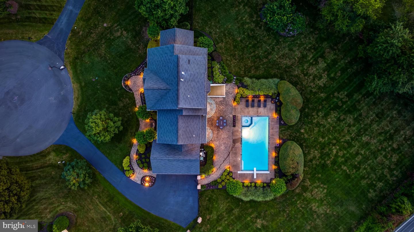 11866 TIMBER KNOLL CT, HERNDON, Virginia 20170, 6 Bedrooms Bedrooms, ,5 BathroomsBathrooms,Residential,For sale,11866 TIMBER KNOLL CT,VAFX2284804 MLS # VAFX2284804