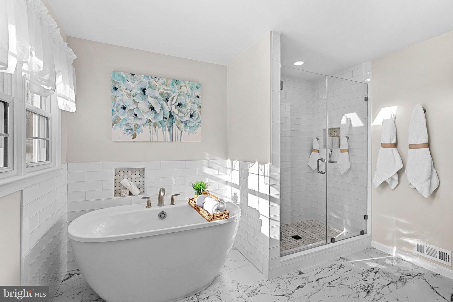 5 GRISWOLD CT, STERLING, Virginia 20165, 5 Bedrooms Bedrooms, ,3 BathroomsBathrooms,Residential,For sale,5 GRISWOLD CT,VALO2113624 MLS # VALO2113624