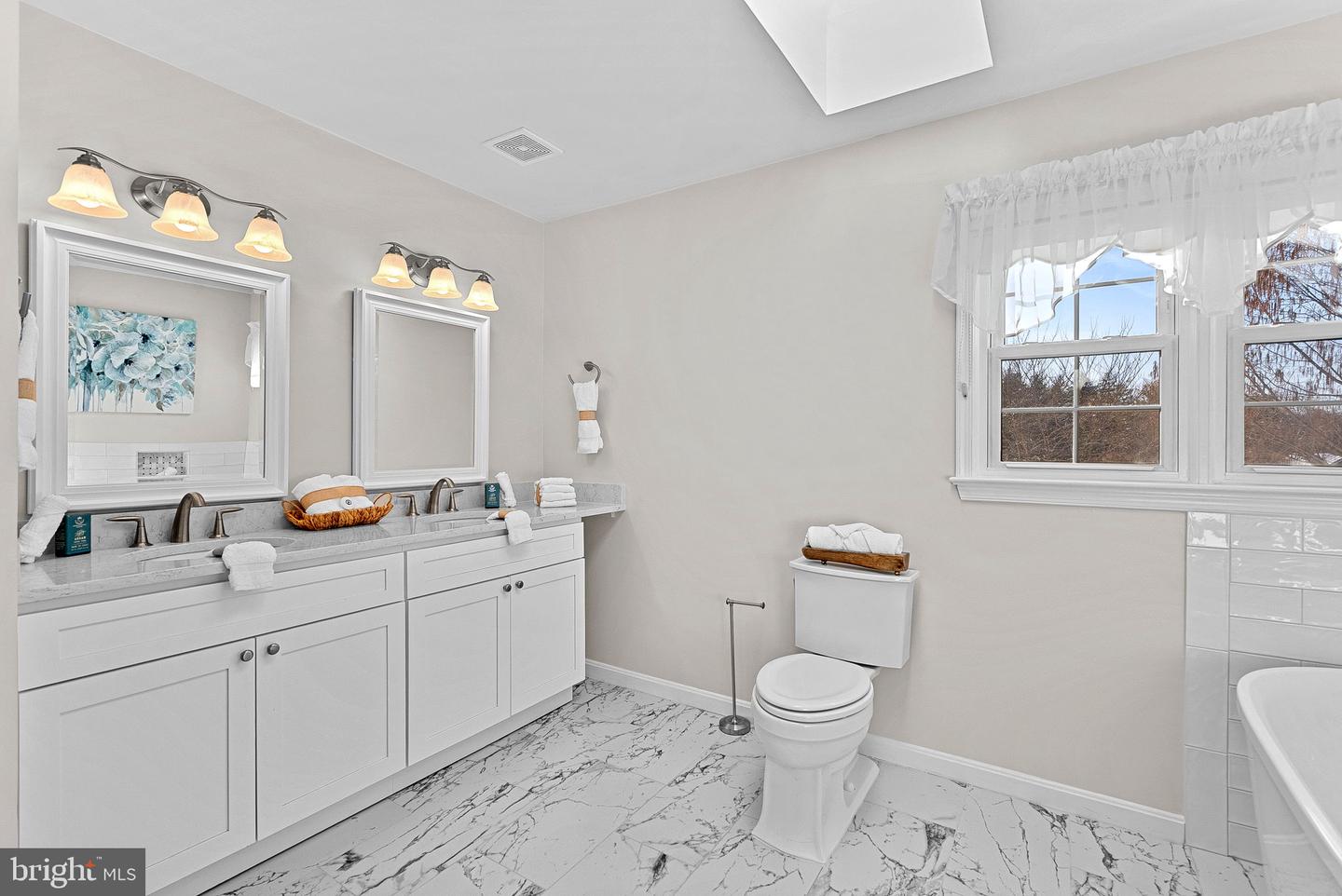 5 GRISWOLD CT, STERLING, Virginia 20165, 5 Bedrooms Bedrooms, ,3 BathroomsBathrooms,Residential,For sale,5 GRISWOLD CT,VALO2113624 MLS # VALO2113624