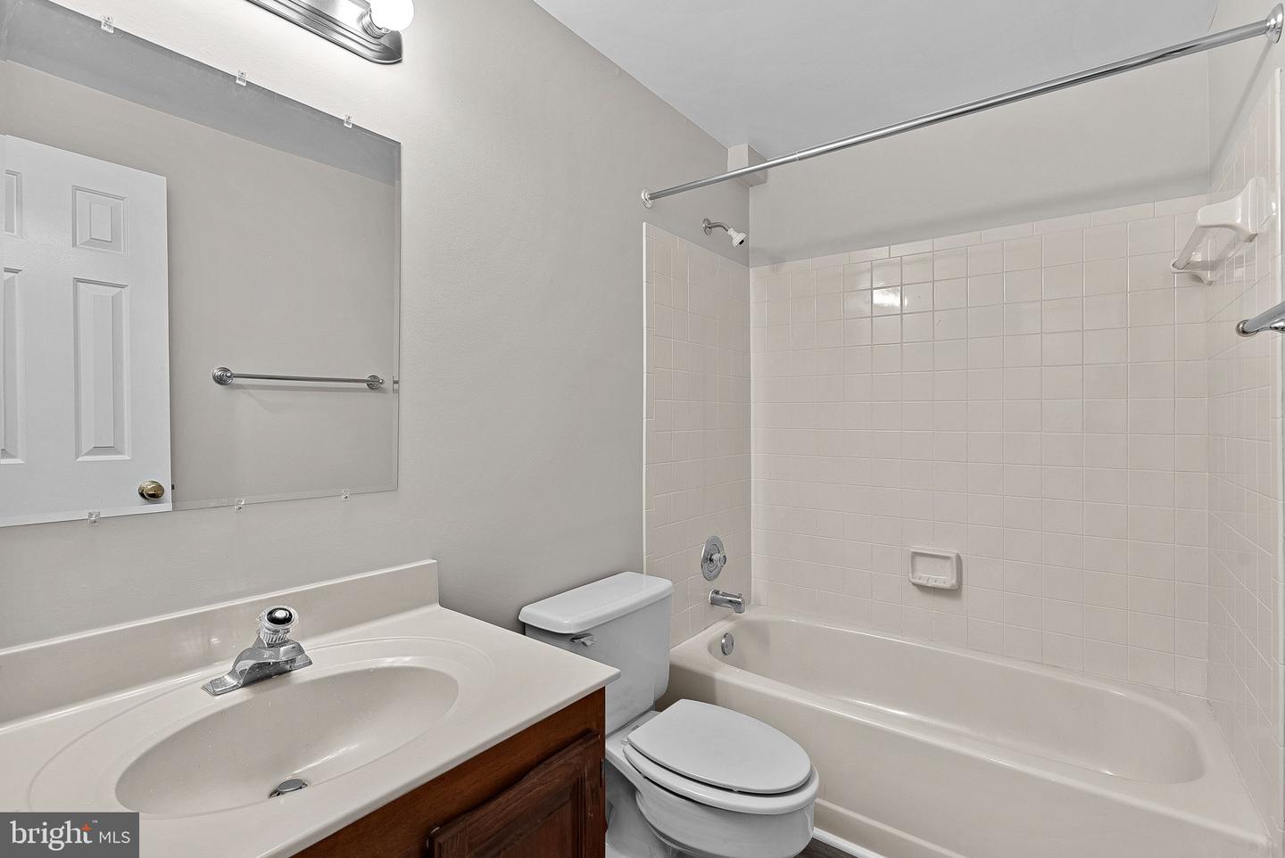 5 GRISWOLD CT, STERLING, Virginia 20165, 5 Bedrooms Bedrooms, ,3 BathroomsBathrooms,Residential,For sale,5 GRISWOLD CT,VALO2113624 MLS # VALO2113624