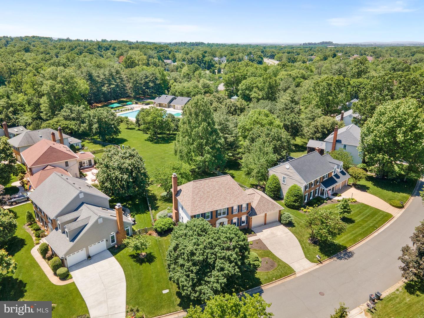 5 GRISWOLD CT, STERLING, Virginia 20165, 5 Bedrooms Bedrooms, ,3 BathroomsBathrooms,Residential,For sale,5 GRISWOLD CT,VALO2113624 MLS # VALO2113624