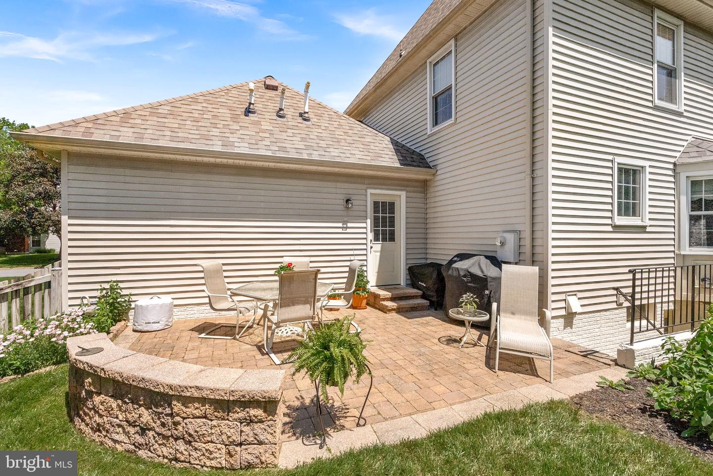 5 GRISWOLD CT, STERLING, Virginia 20165, 5 Bedrooms Bedrooms, ,3 BathroomsBathrooms,Residential,For sale,5 GRISWOLD CT,VALO2113624 MLS # VALO2113624