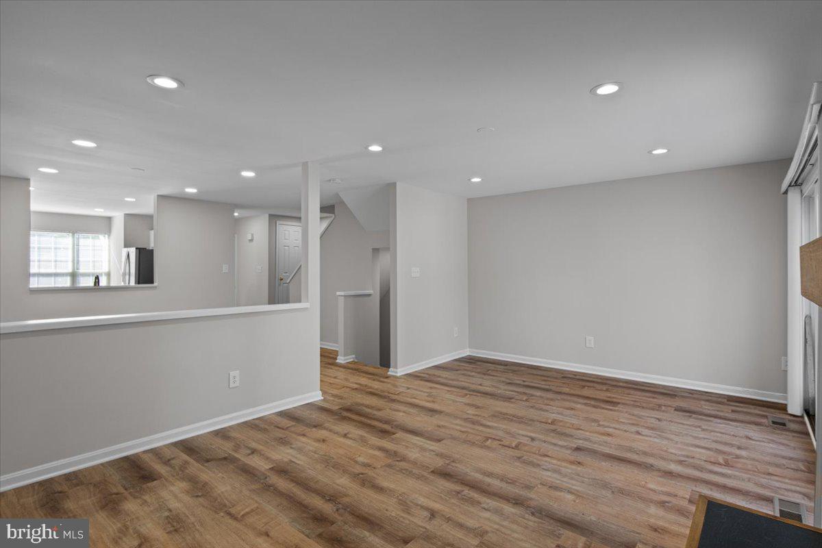 13522 MALLARD WATCH WAY, CLIFTON, Virginia 20124, 3 Bedrooms Bedrooms, ,3 BathroomsBathrooms,Residential,For sale,13522 MALLARD WATCH WAY,VAFX2284918 MLS # VAFX2284918