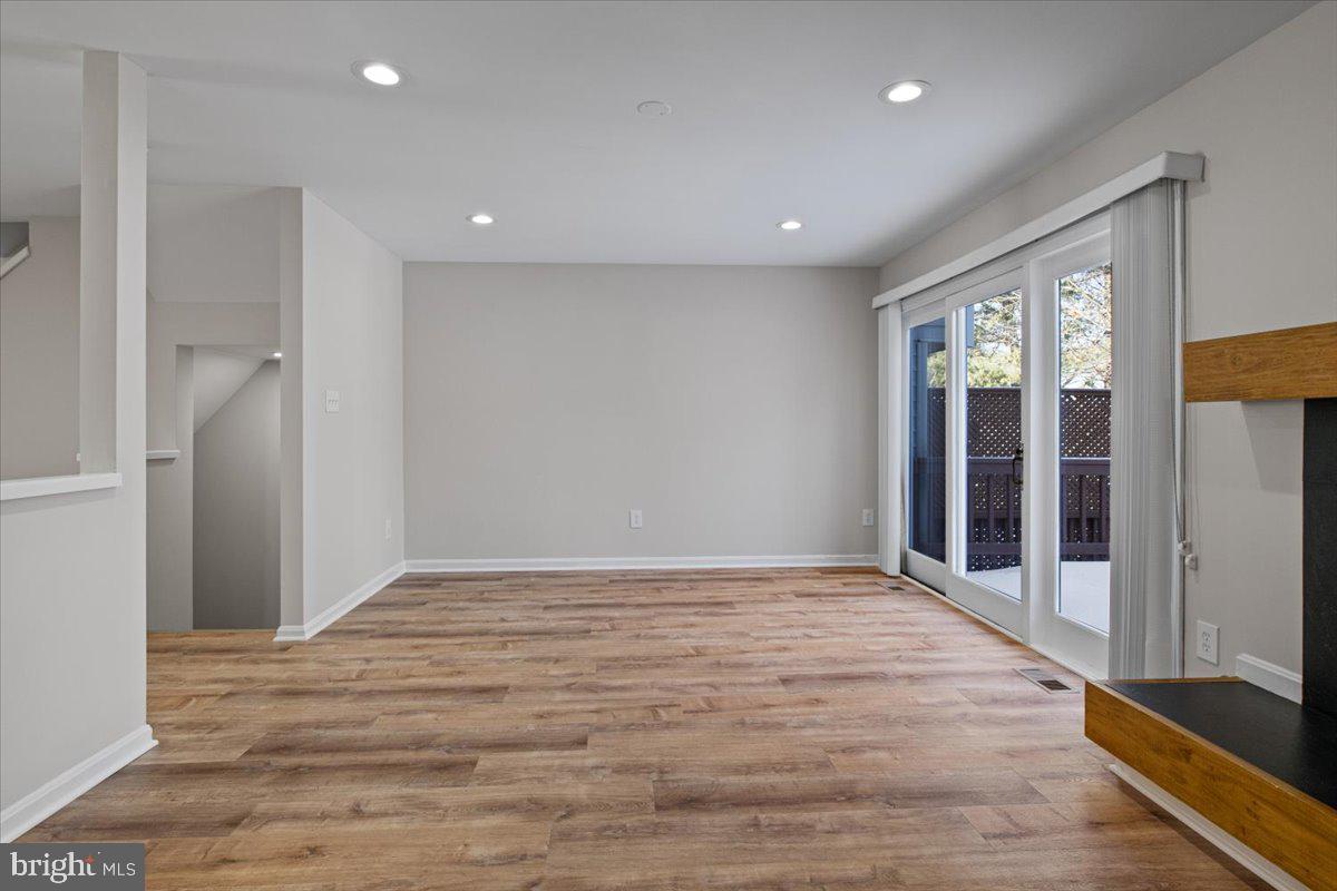 13522 MALLARD WATCH WAY, CLIFTON, Virginia 20124, 3 Bedrooms Bedrooms, ,3 BathroomsBathrooms,Residential,For sale,13522 MALLARD WATCH WAY,VAFX2284918 MLS # VAFX2284918