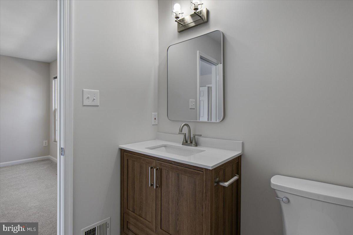 13522 MALLARD WATCH WAY, CLIFTON, Virginia 20124, 3 Bedrooms Bedrooms, ,3 BathroomsBathrooms,Residential,For sale,13522 MALLARD WATCH WAY,VAFX2284918 MLS # VAFX2284918