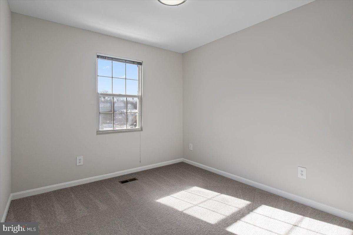 13522 MALLARD WATCH WAY, CLIFTON, Virginia 20124, 3 Bedrooms Bedrooms, ,3 BathroomsBathrooms,Residential,For sale,13522 MALLARD WATCH WAY,VAFX2284918 MLS # VAFX2284918