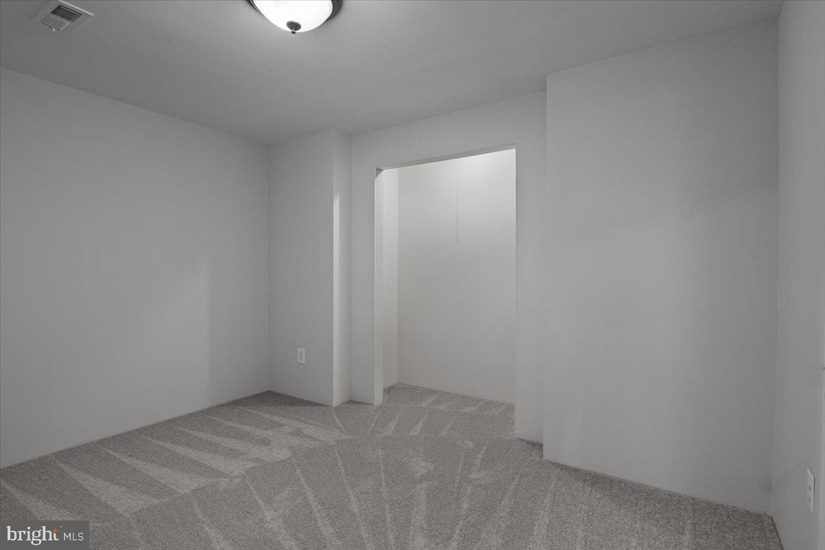 13522 MALLARD WATCH WAY, CLIFTON, Virginia 20124, 3 Bedrooms Bedrooms, ,3 BathroomsBathrooms,Residential,For sale,13522 MALLARD WATCH WAY,VAFX2284918 MLS # VAFX2284918