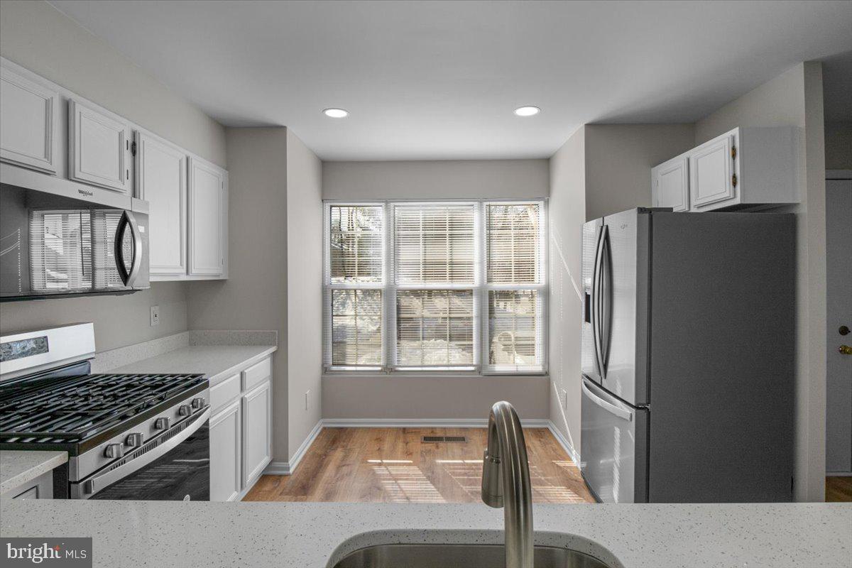 13522 MALLARD WATCH WAY, CLIFTON, Virginia 20124, 3 Bedrooms Bedrooms, ,3 BathroomsBathrooms,Residential,For sale,13522 MALLARD WATCH WAY,VAFX2284918 MLS # VAFX2284918