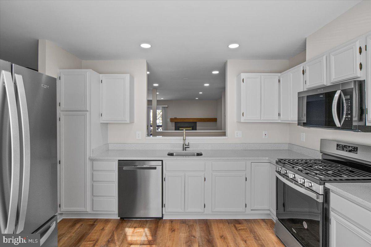 13522 MALLARD WATCH WAY, CLIFTON, Virginia 20124, 3 Bedrooms Bedrooms, ,3 BathroomsBathrooms,Residential,For sale,13522 MALLARD WATCH WAY,VAFX2284918 MLS # VAFX2284918