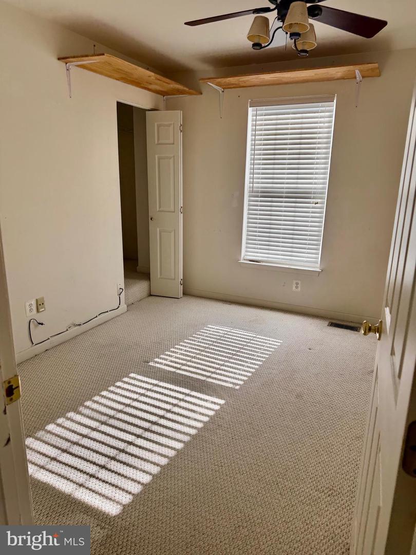 4 JOLIE CT, FREDERICKSBURG, Virginia 22406, 4 Bedrooms Bedrooms, ,3 BathroomsBathrooms,Residential,For sale,4 JOLIE CT,VAST2045104 MLS # VAST2045104