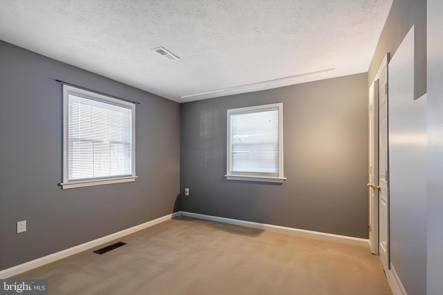 101 BONAIR ST, FREDERICKSBURG, Virginia 22405, 4 Bedrooms Bedrooms, ,2 BathroomsBathrooms,Residential,For sale,101 BONAIR ST,VAST2045090 MLS # VAST2045090