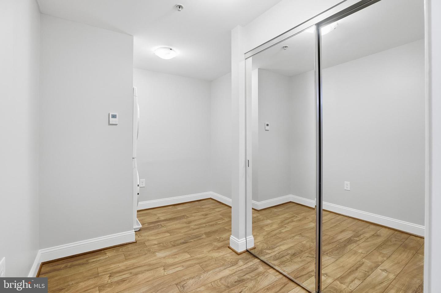 6301 EDSALL RD #106, ALEXANDRIA, Virginia 22312, 1 Bedroom Bedrooms, ,1 BathroomBathrooms,Residential,For sale,6301 EDSALL RD #106,VAFX2284926 MLS # VAFX2284926