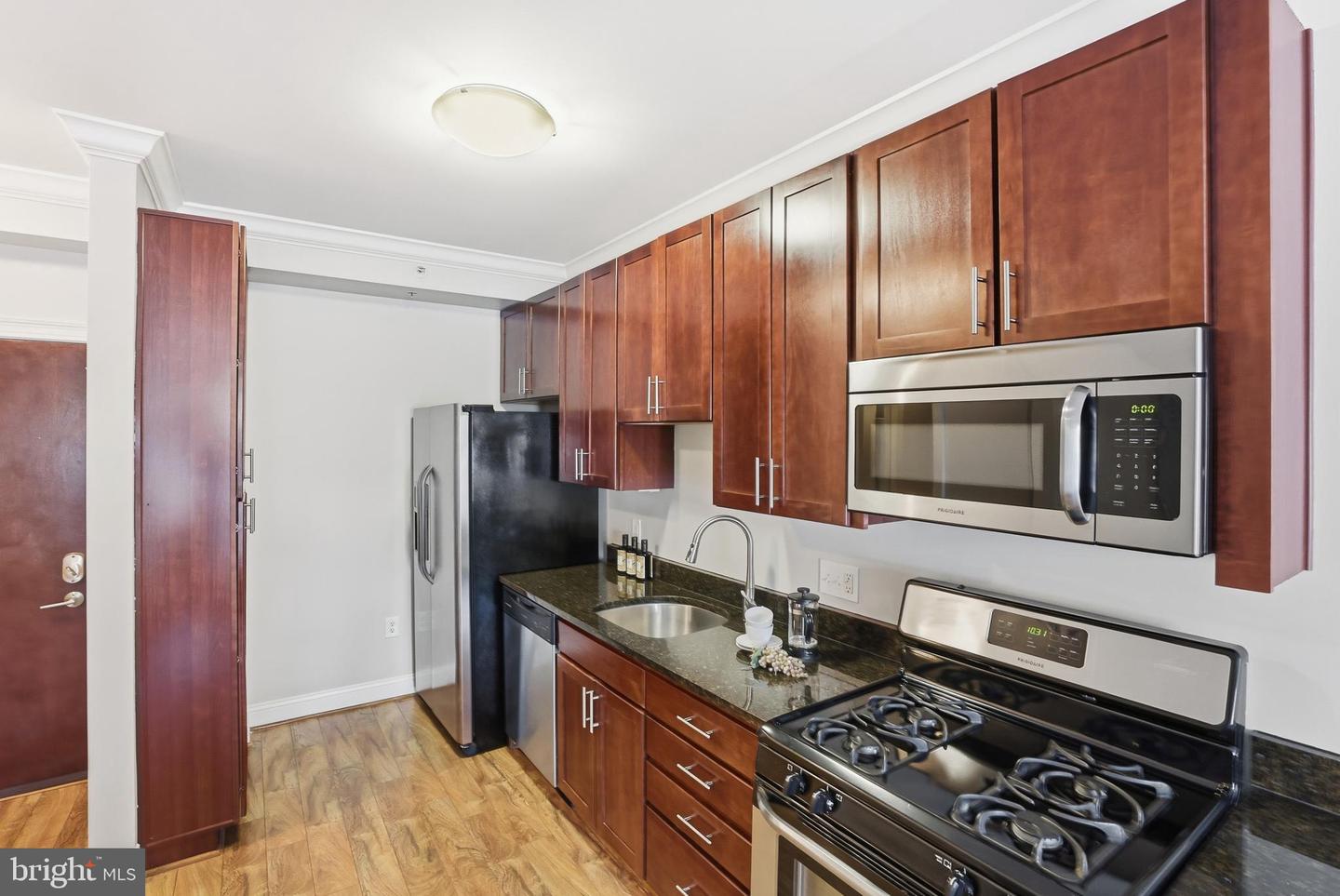 6301 EDSALL RD #106, ALEXANDRIA, Virginia 22312, 1 Bedroom Bedrooms, ,1 BathroomBathrooms,Residential,For sale,6301 EDSALL RD #106,VAFX2284926 MLS # VAFX2284926