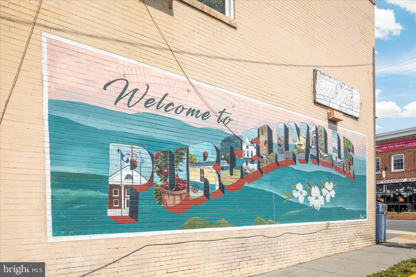 14254 BOOKCLIFF CT, PURCELLVILLE, Virginia 20134, 5 Bedrooms Bedrooms, 19 Rooms Rooms,6 BathroomsBathrooms,Residential,For sale,14254 BOOKCLIFF CT,VALO2113818 MLS # VALO2113818