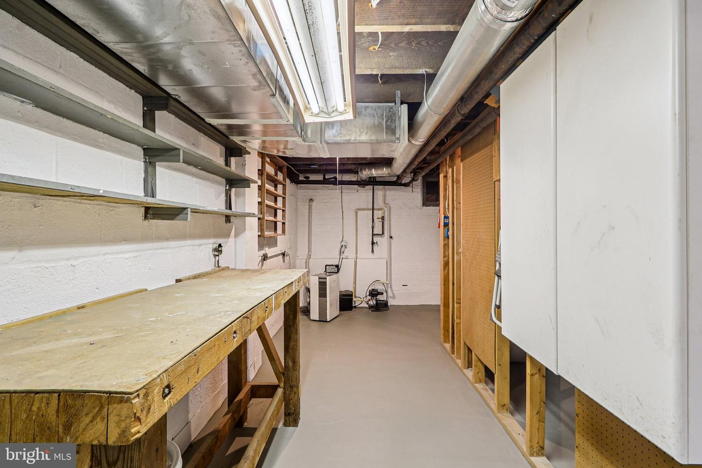 1922 S ARLINGTON RIDGE RD, ARLINGTON, Virginia 22202, 3 Bedrooms Bedrooms, ,3 BathroomsBathrooms,Residential,For sale,1922 S ARLINGTON RIDGE RD,VAAR2067656 MLS # VAAR2067656