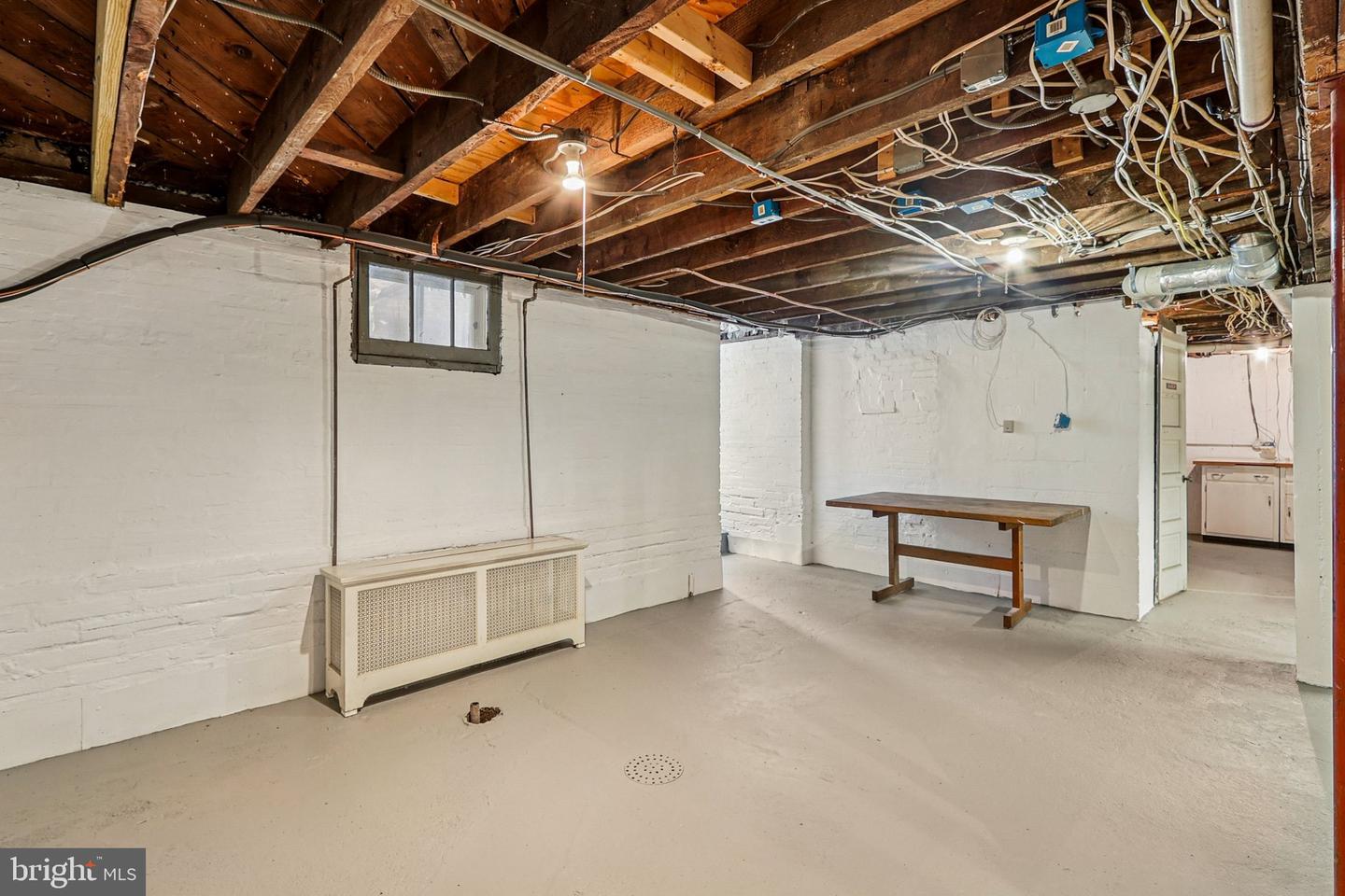 1922 S ARLINGTON RIDGE RD, ARLINGTON, Virginia 22202, 3 Bedrooms Bedrooms, ,3 BathroomsBathrooms,Residential,For sale,1922 S ARLINGTON RIDGE RD,VAAR2067656 MLS # VAAR2067656